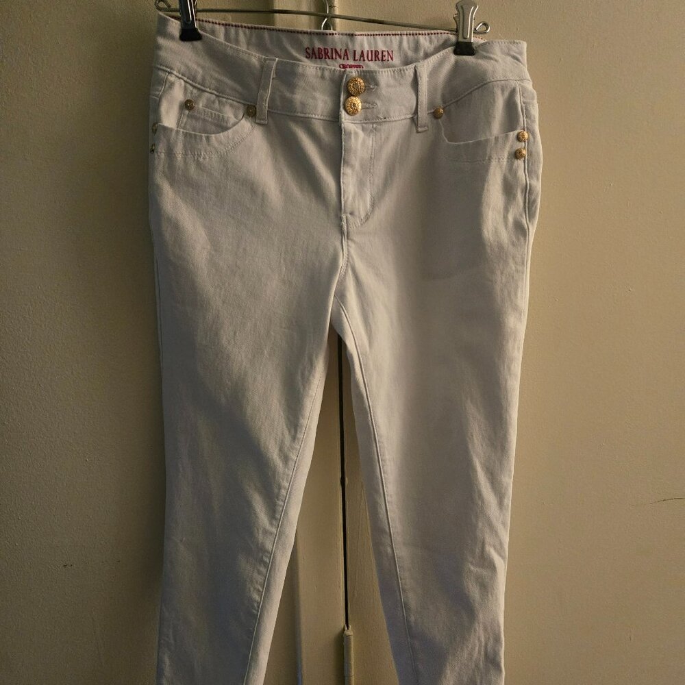 Sabrina Lauren White Cropped Pants – Size 10 (Never Worn)